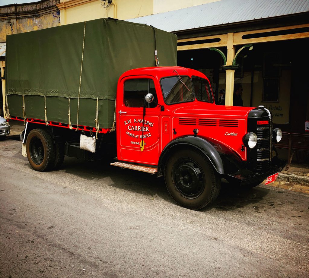 Vintage Truck - Main Street Maldon - 15th November 2018